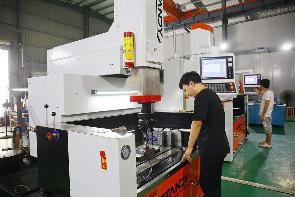 石獅企業(yè)“利器善事”闖市場 機(jī)械設(shè)備研發(fā)的創(chuàng)新之路